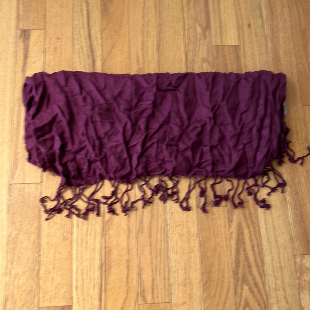 Maroon Tassel Scarf